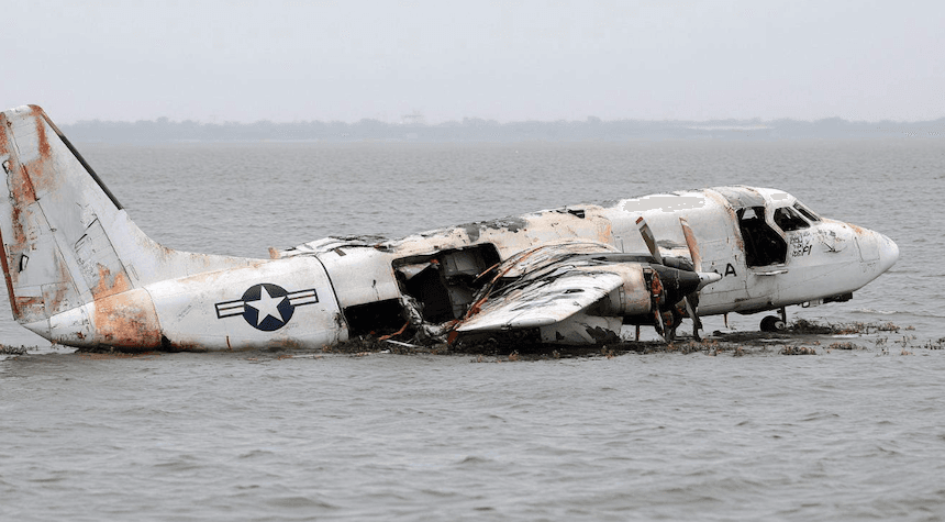2 Navy Aviators Confirmed Dead After Fighter Jet Crash in Washington State