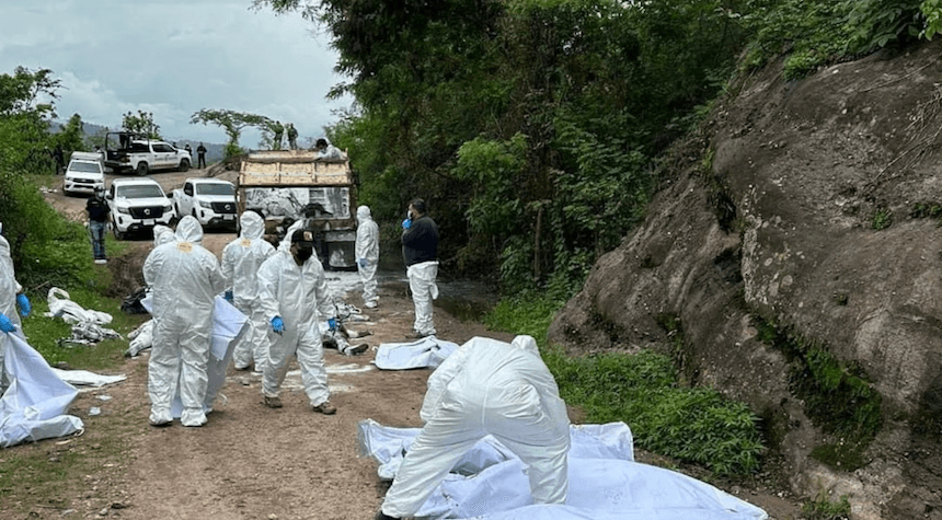 Horrifying Discovery: Police in Mexico Find 11 Bodies, Including 2 Minors, Abandoned by Highway
